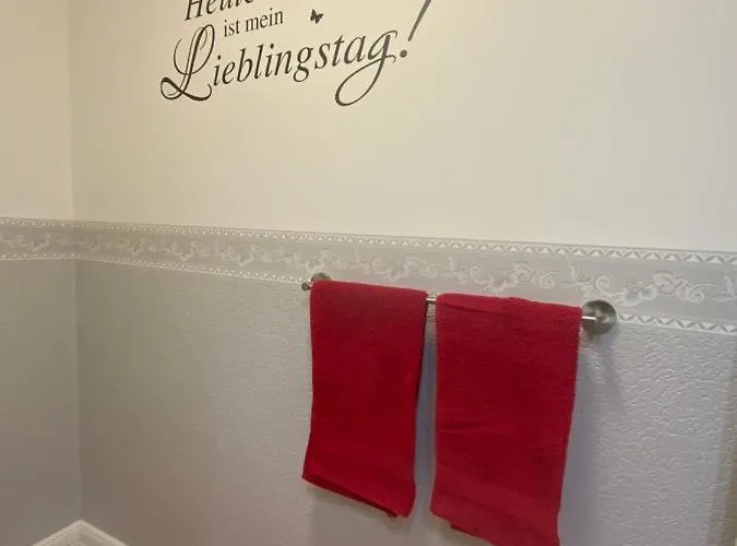 Helle Fewo, 60 Qm, Souterrain, Eigener Eingang, Rhein Und Nahe דירה בינגן אם ריין